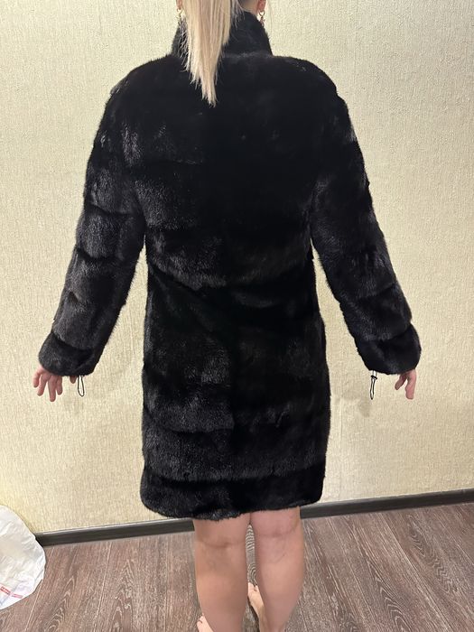 Продается шуба в отличном состоянии