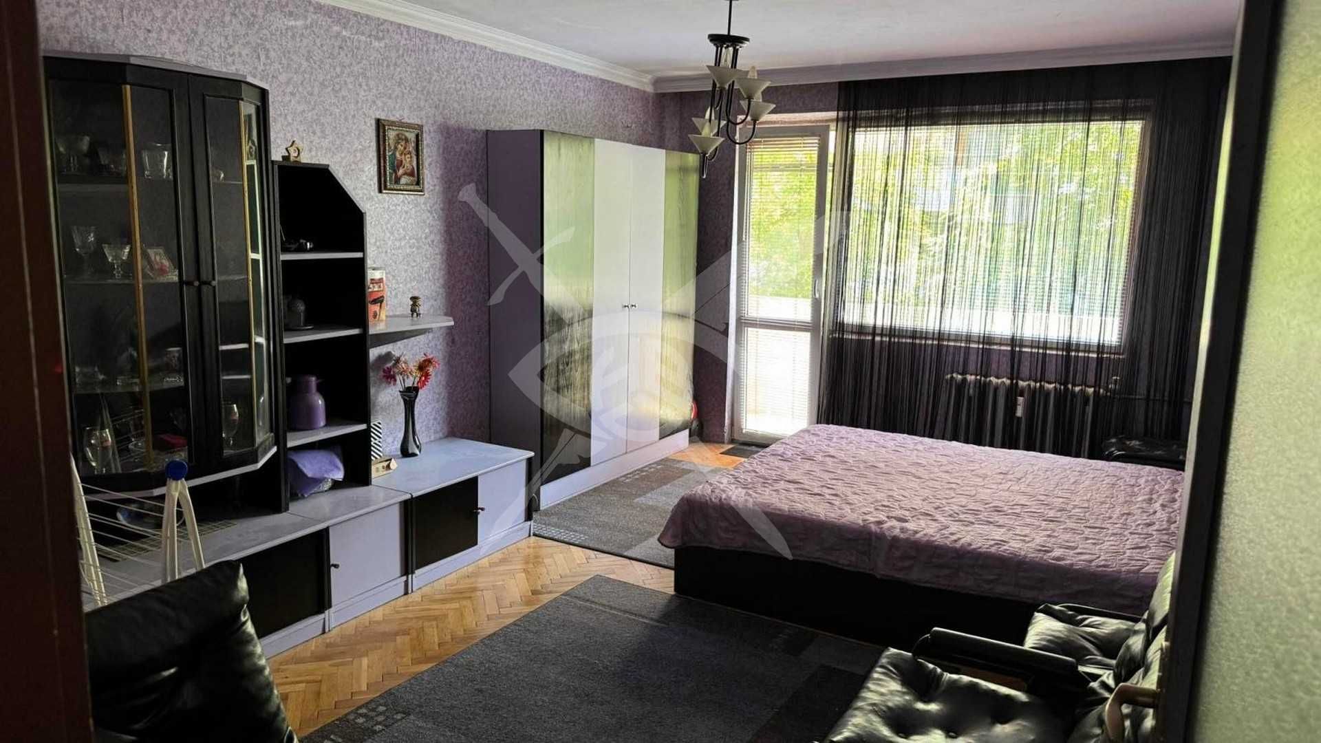 Двустаен апартамент в жк. Света Троица № 88930