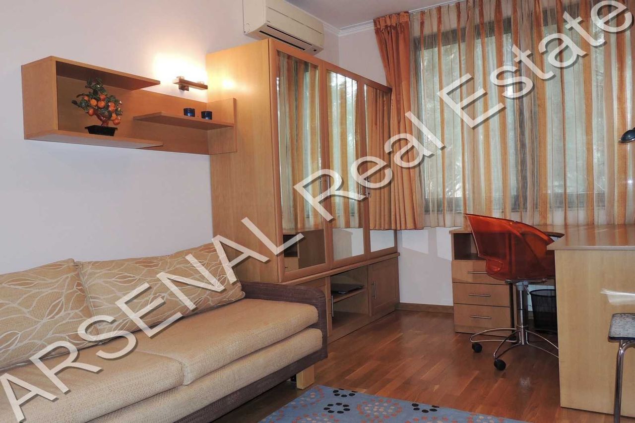 Дава се под наем Тристаен апартамент в София, Изток - 103 кв.м за 1000 € - Снимка #5