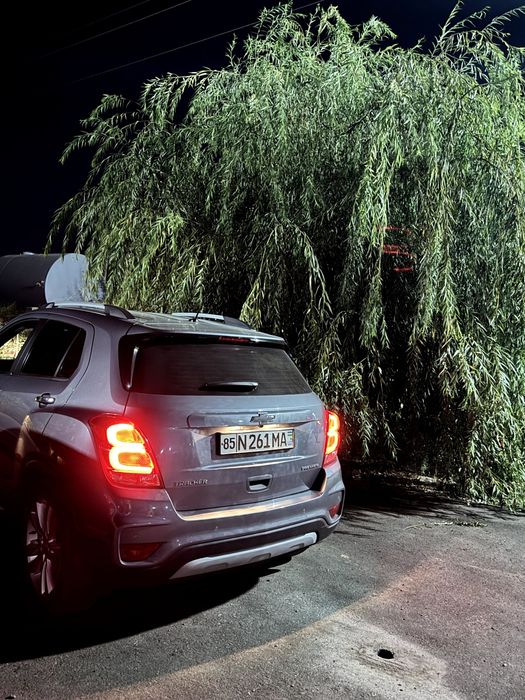 Trecker 1 premier sotiladi!!!