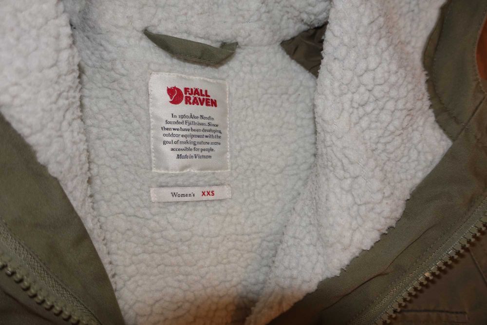 Geaca Dama Fjallraven Greenland Parka, Marimea XS, Noua fara eticheta