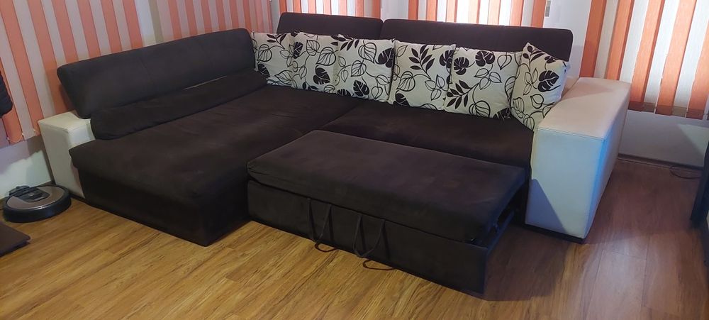 Масивен ъглов диван