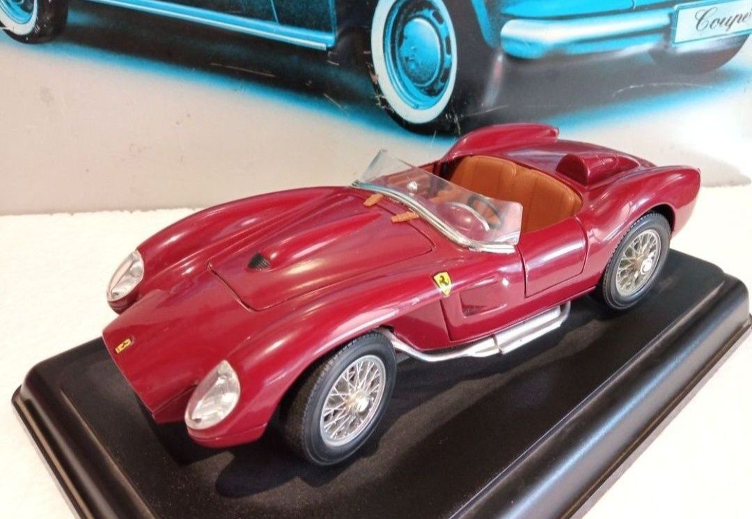 Ferrari 250 testa rossa 1957 macheta 1:18
Scara 1:18
Colecția Shell

P
