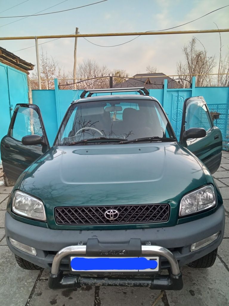 Продам машину Тайота RAV 4