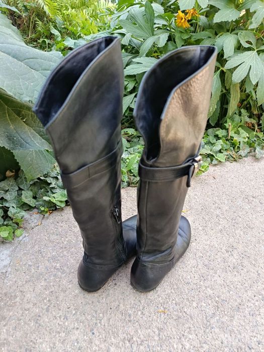 Пальто на девочку, кожаные ботфорты и сумочка