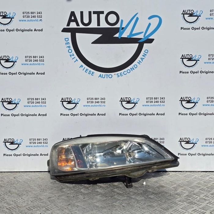 Far dreapta fundal crom Opel Astra G