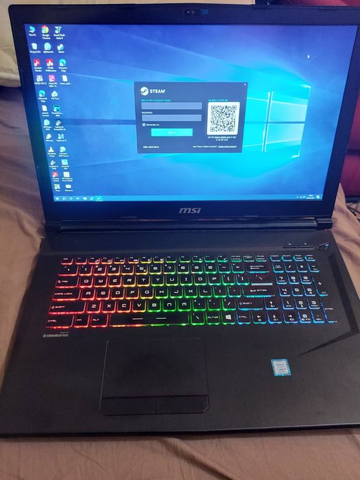 Vand Laptop MSI Gaming 17.3'' Model  GP73 Leopard 8RE RGB 16gb ssd