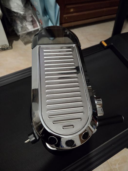Кафемашина Delonghi Dedica