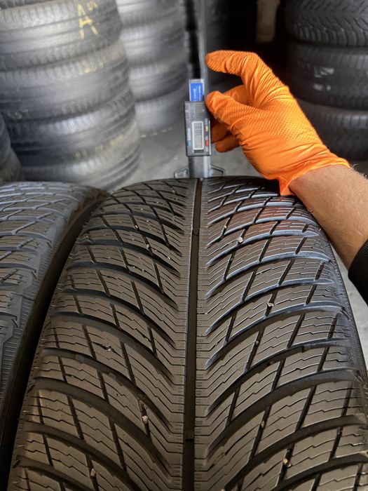 2 anvelope iarna 235/45/20 , Michelin , DOT 2022 , 7.8 mm