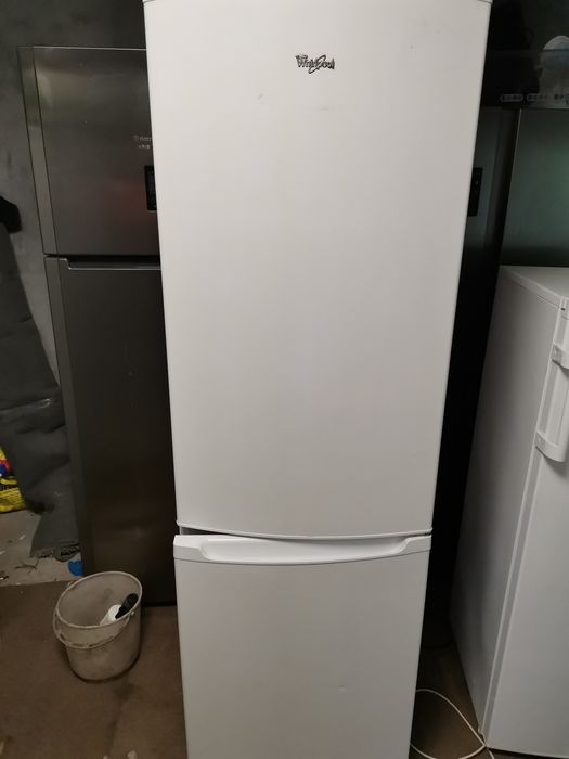 Vind frigiderul warpool