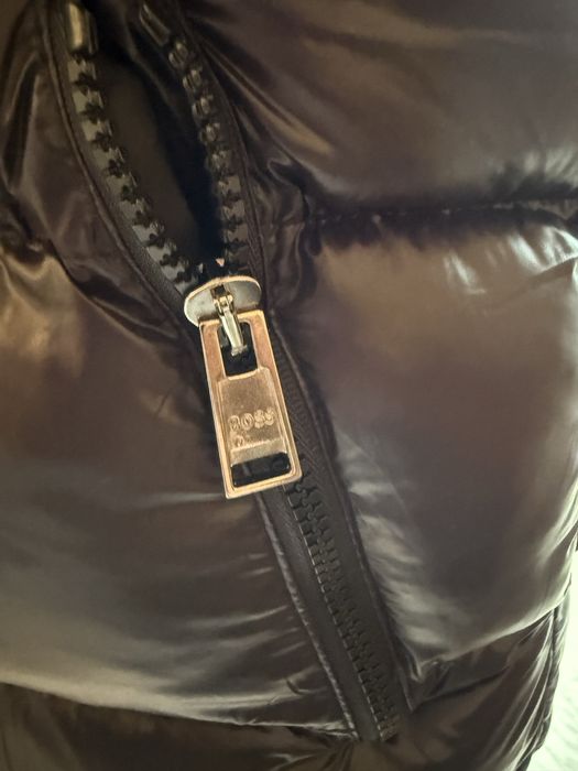 Vesta hugo boss groasa de calitate