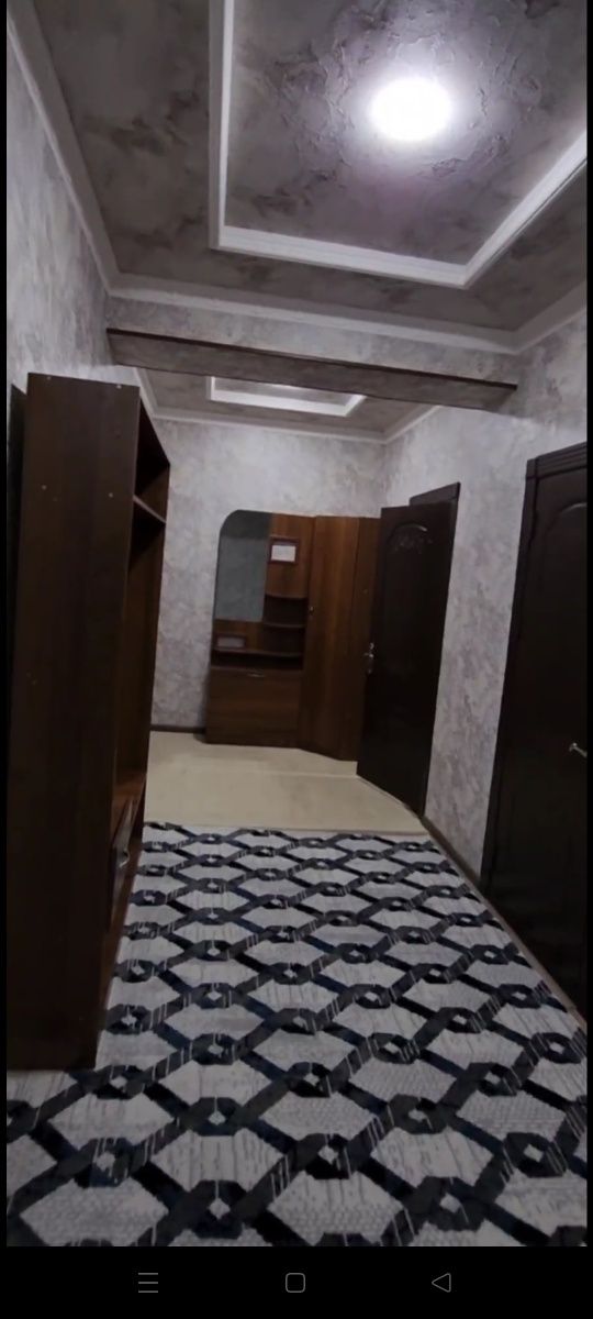 Сдаётся новая квартира в центре города Бухари