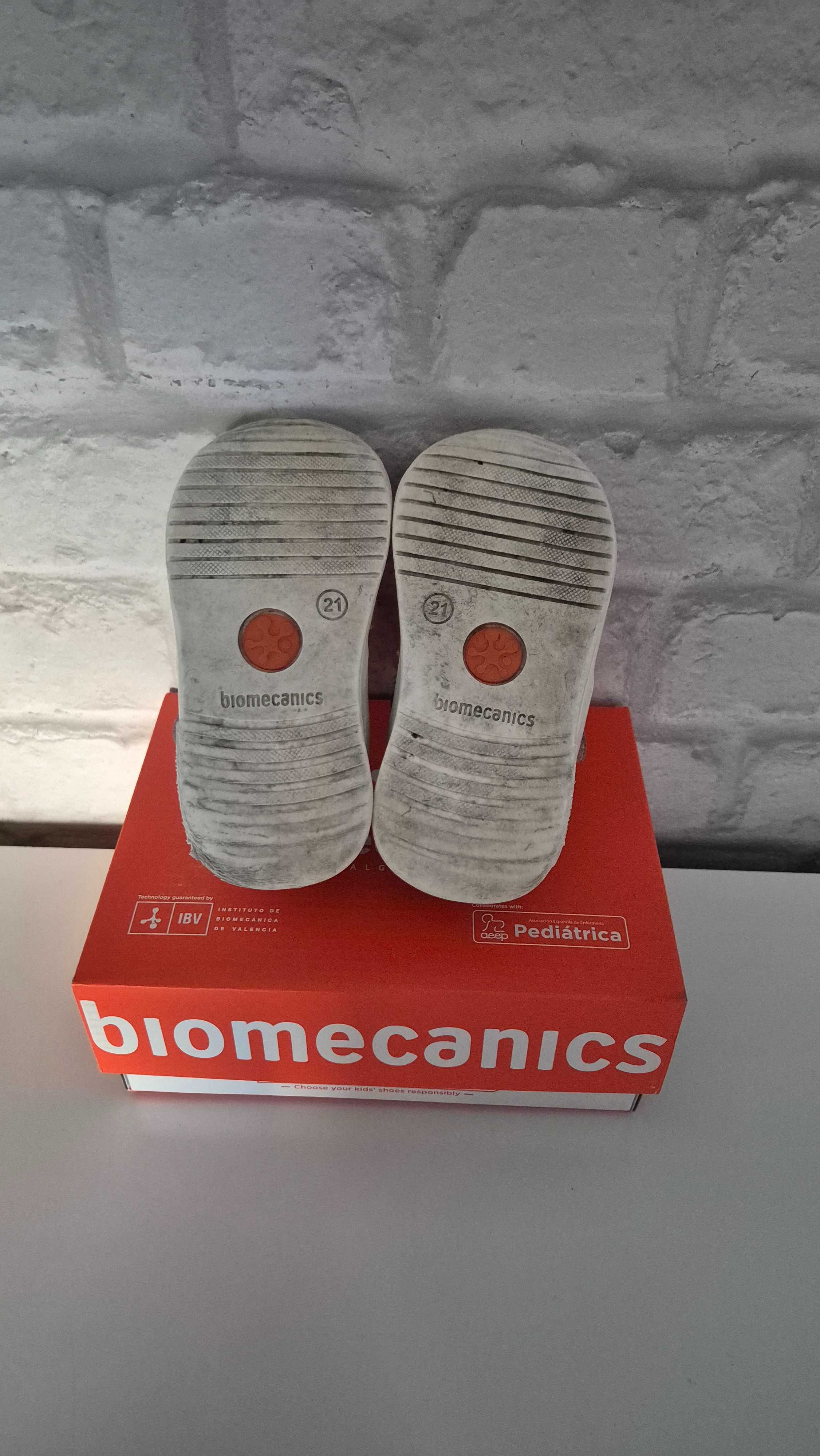 Бебешки сандали Biomecanics размер 21