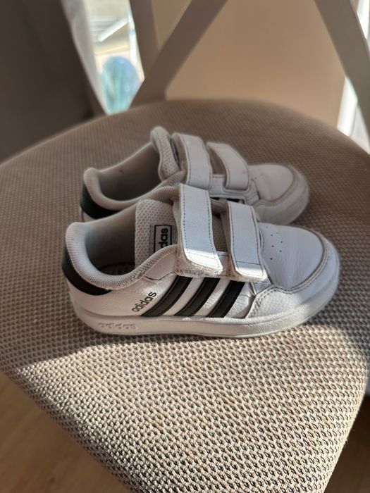 Детски маратонки Adidas – номер 26