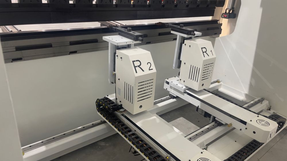 abkant 220t 3200mm cnc cu 8+1 axe servohibrid