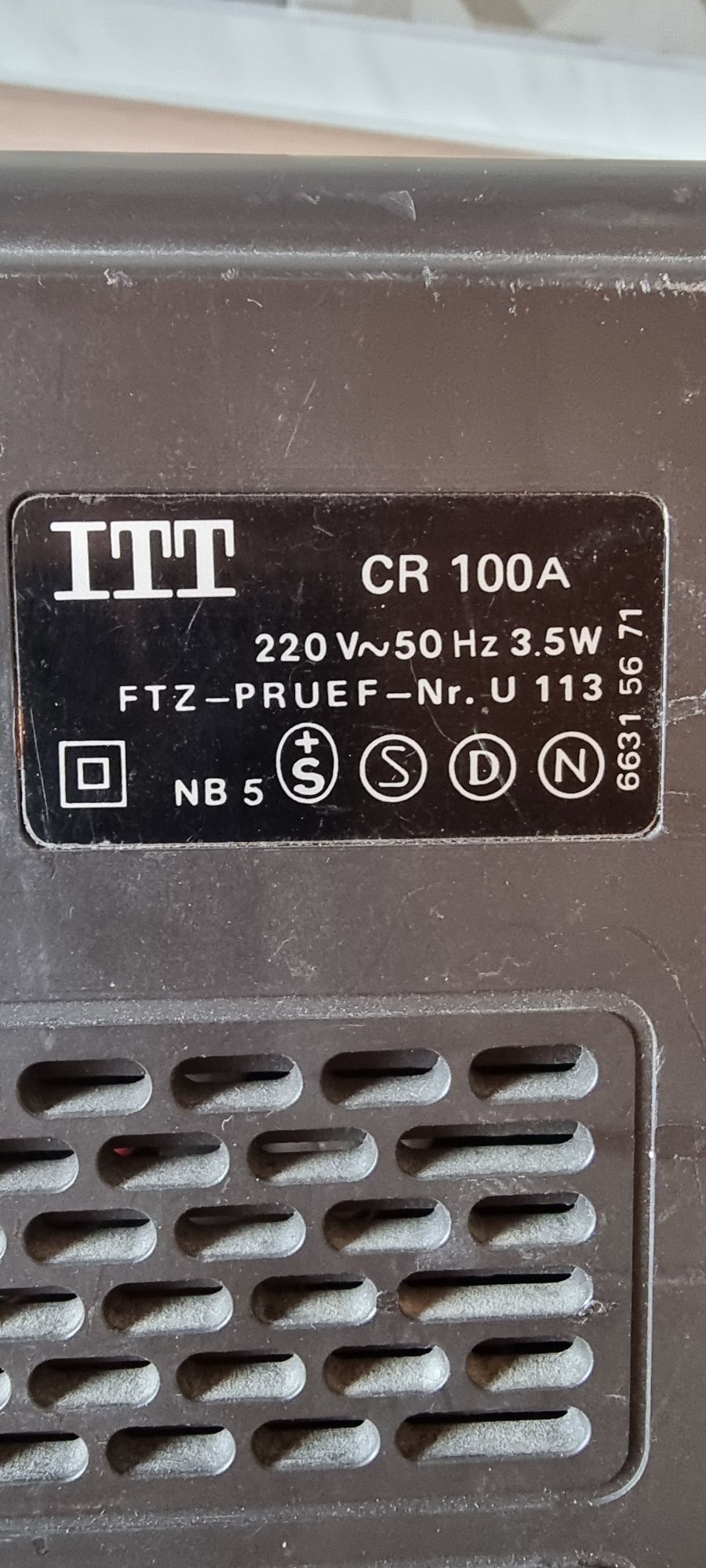 Радио ITT CR 100A