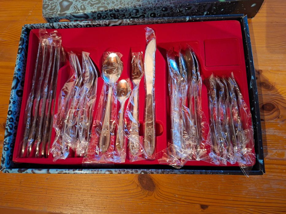 Set tacamuri inox, 24 piese