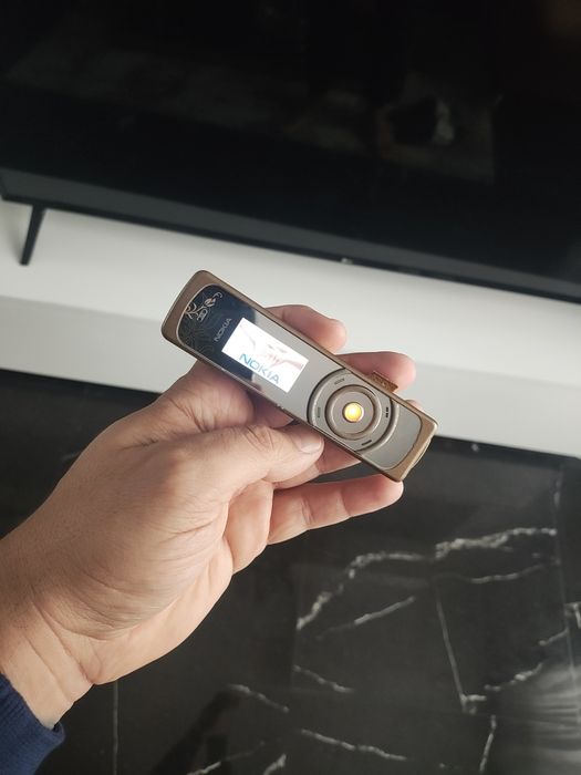 Vand - schimb Nokia 7380