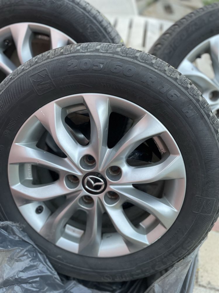 Jante originale Mazda 3, 5x114,3 cauciucuri iarna 205/60/16