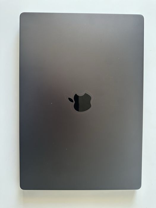 Macbook 16 pro M3 36 gb ram
