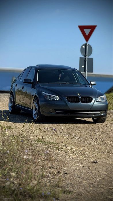 Vând BMW E60 520D,A