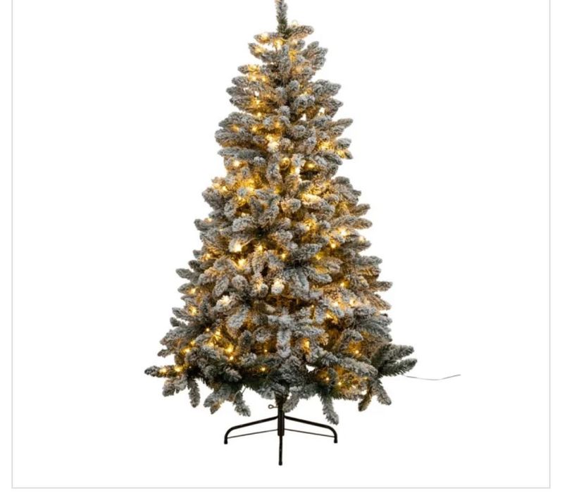 Коледно дърво елха