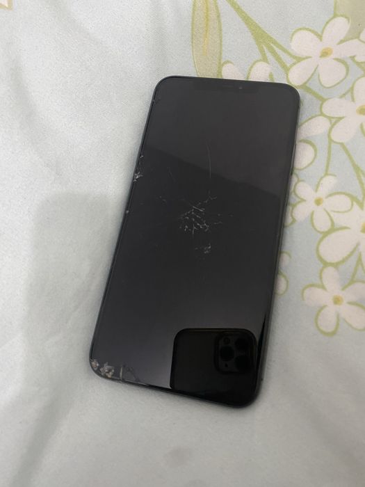 vand iphone xs max functional dar spart