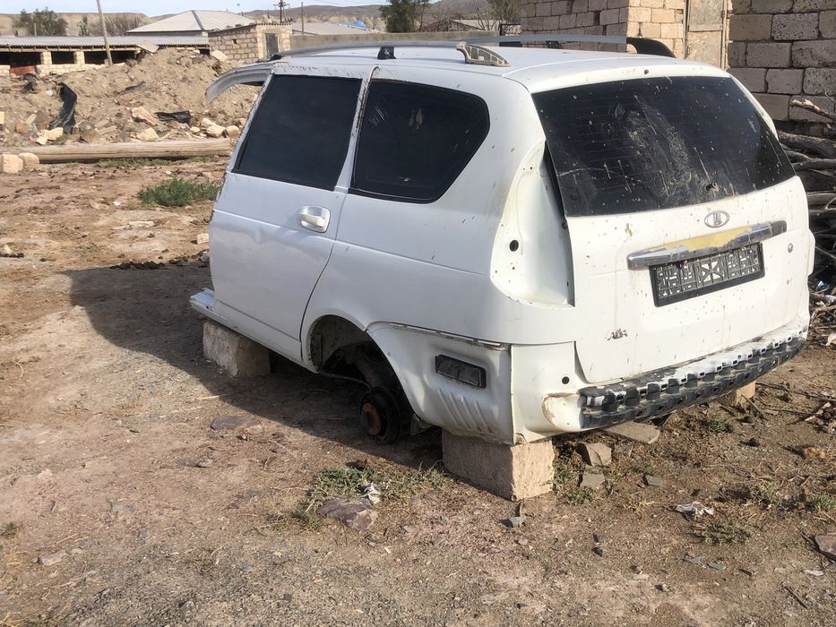 Жарты приора сатылады