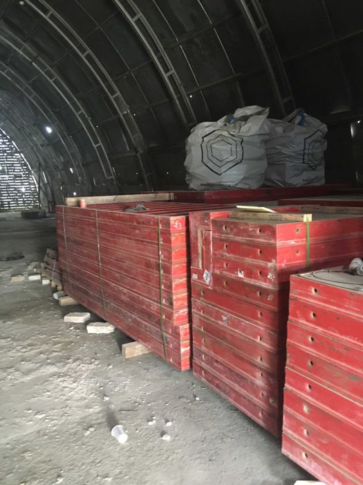 Опалубка стен, щиты, углы, 530м2, двутав. балки ,стойки б/у, продажа.