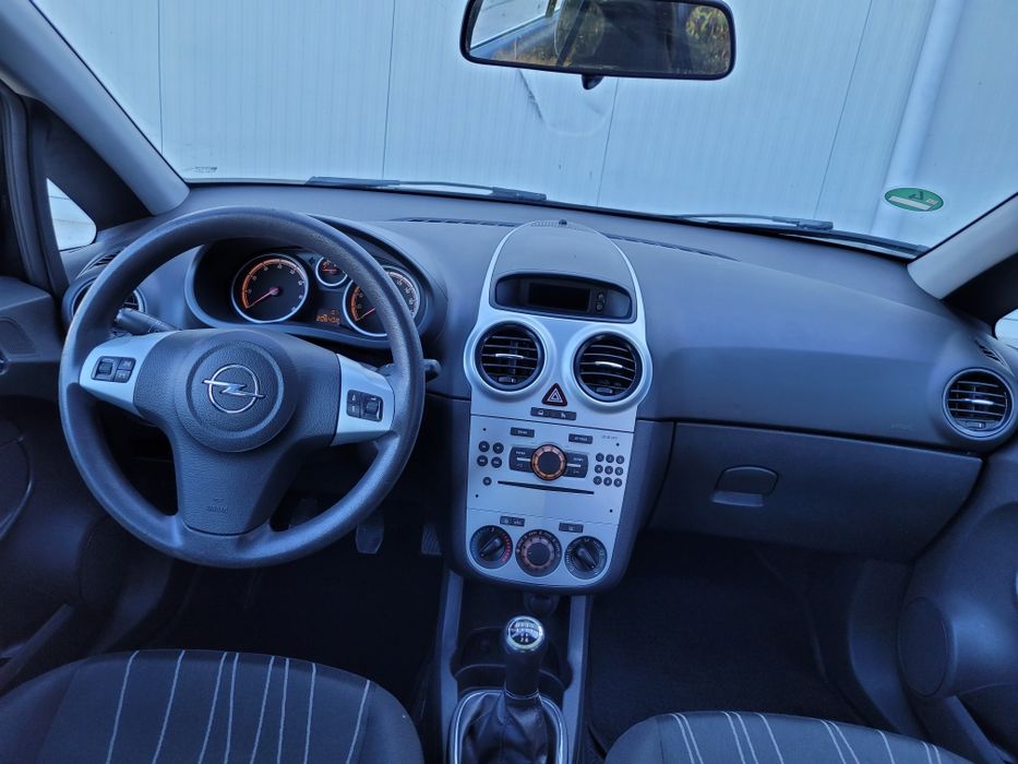 Opel Corsa D 1.2 benzina Vanzari in rate.Avans zero