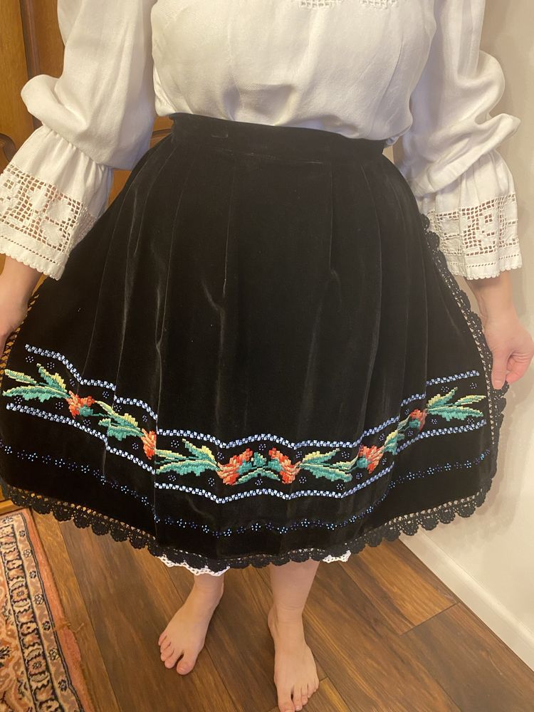 Costum popular nou, cu ciur, zadie catifea
