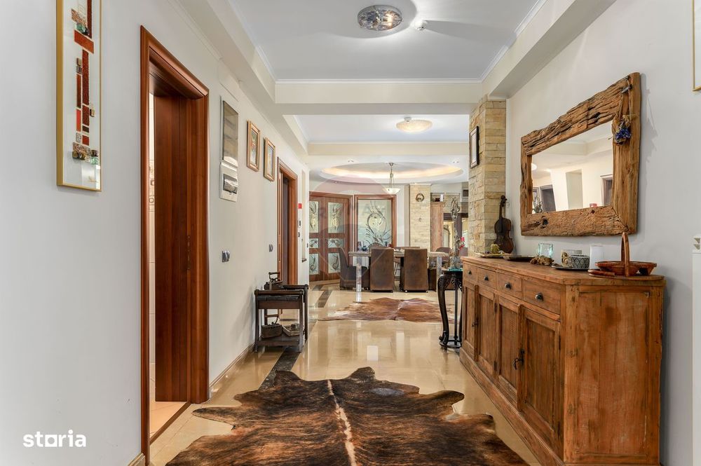 Vilă cu parc, piscină și foișor – ideală pentru locuire sau business