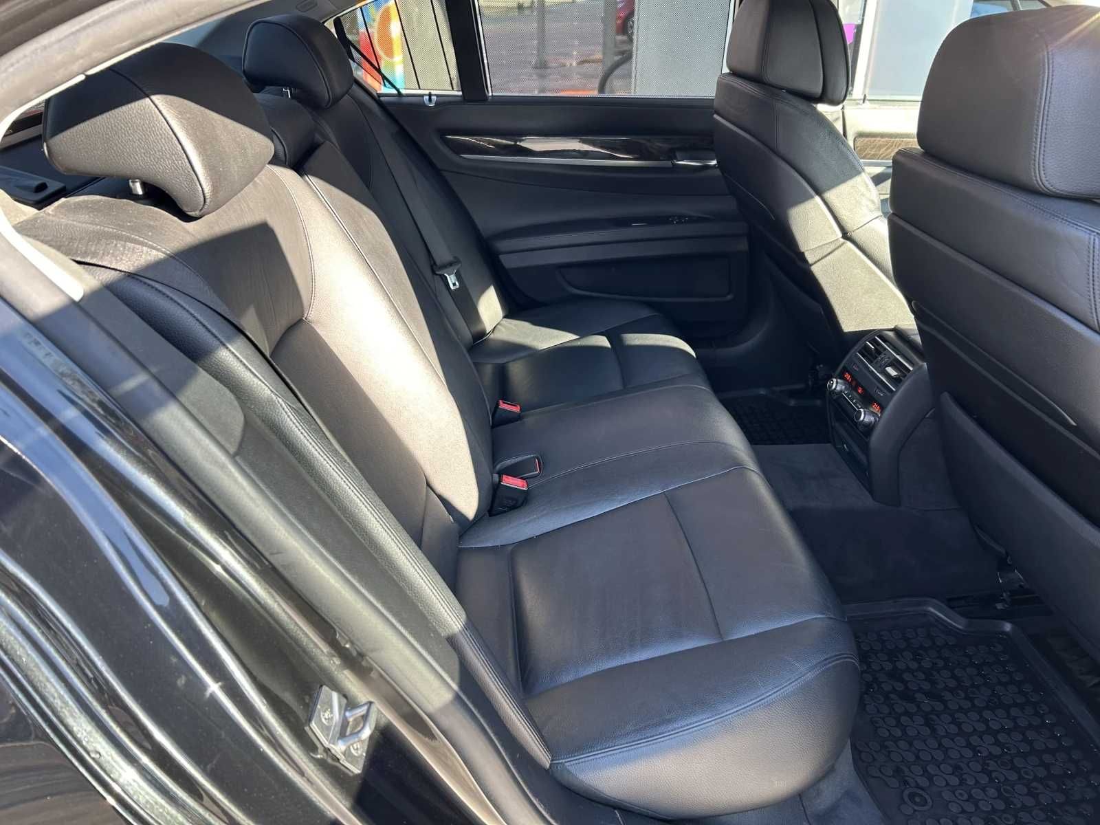 Продавам BMW 740i F01