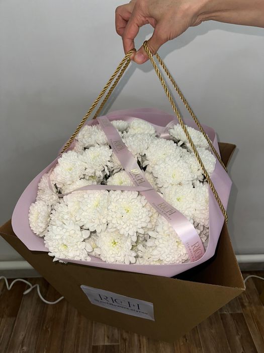 Цветы свежие, цена договорная