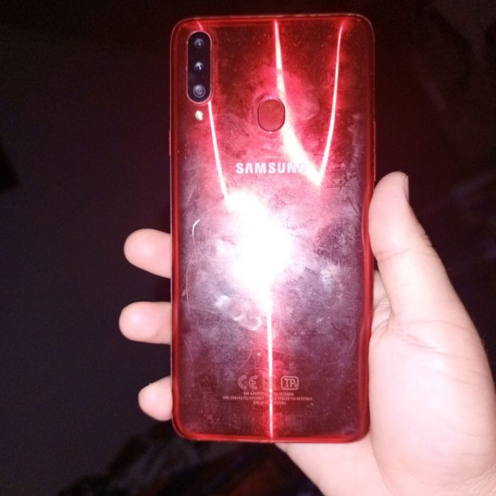 Смартфон сатылады