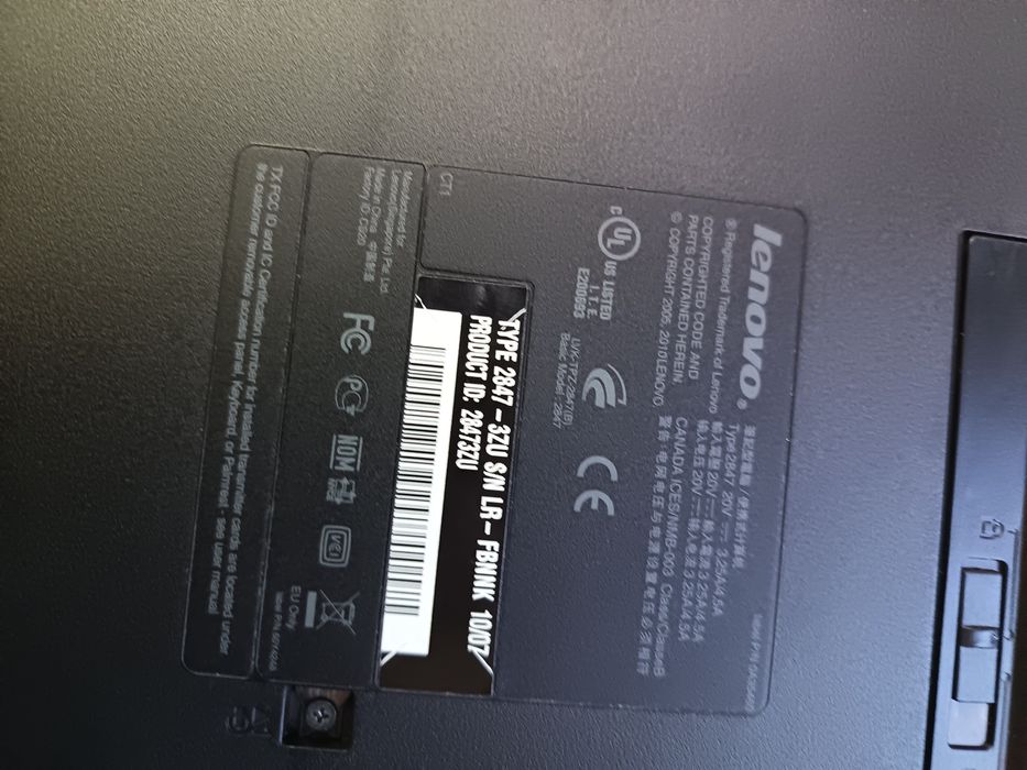 Ноутбук сотилади lenovo