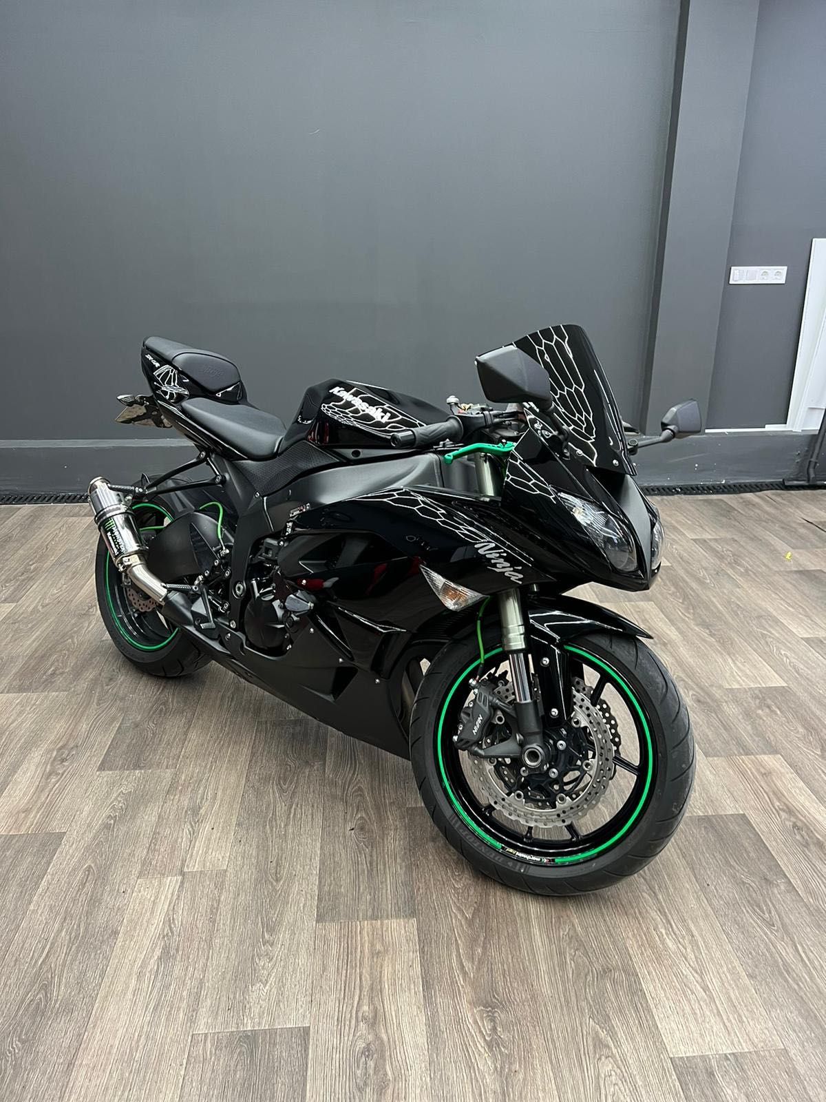 Kawasaki ninja zx6r (може бартер за джип или комби)