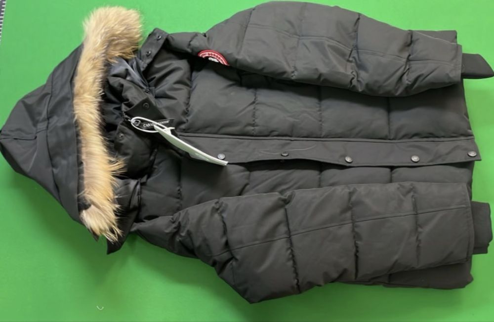 Canada goose jacket !