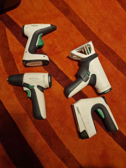 Swt 4 scule cu acumulator