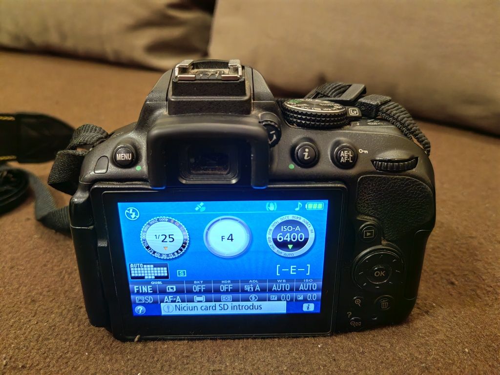 Nikon D5300 + accesorii.