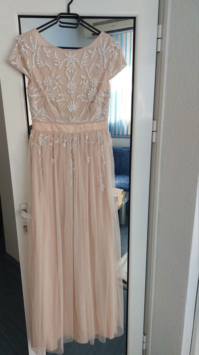 Розови официални рокли