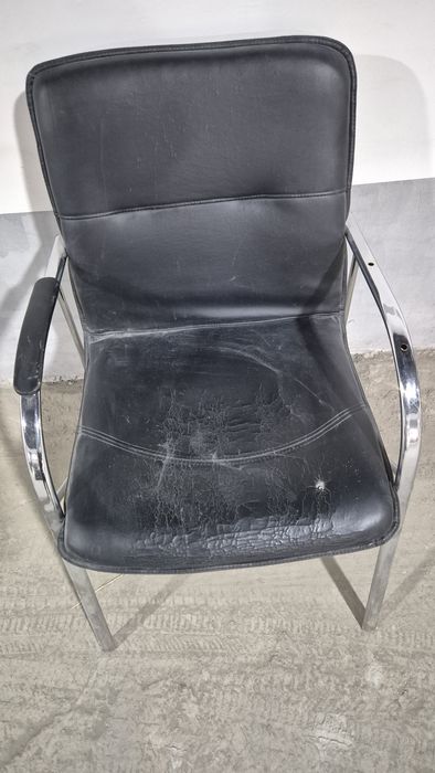 Барные стулья и кресла б/у