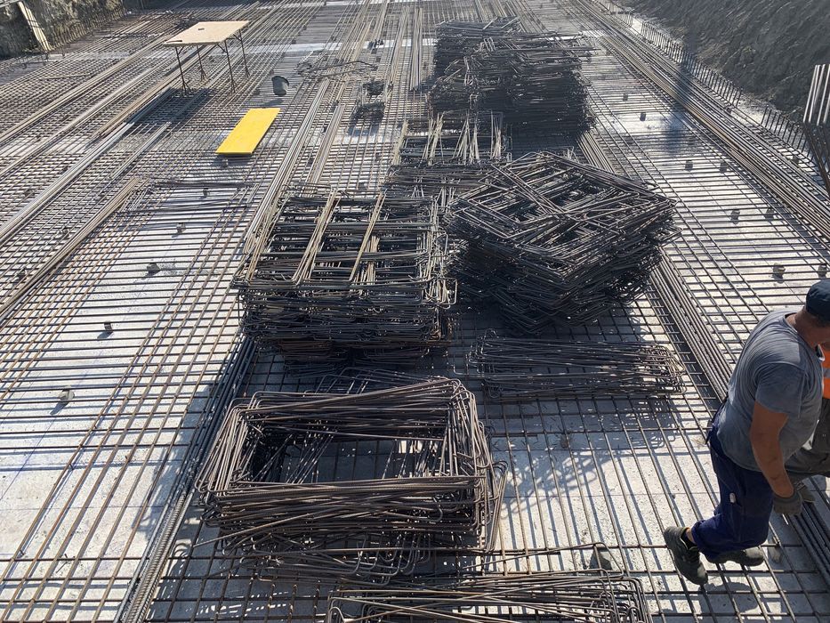 Fier beton Iasi, otel beton