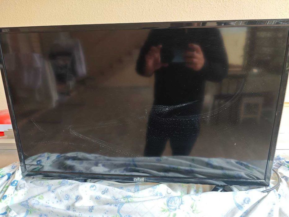 Телевизор Artel 32 не смарт в хорошем состоянии