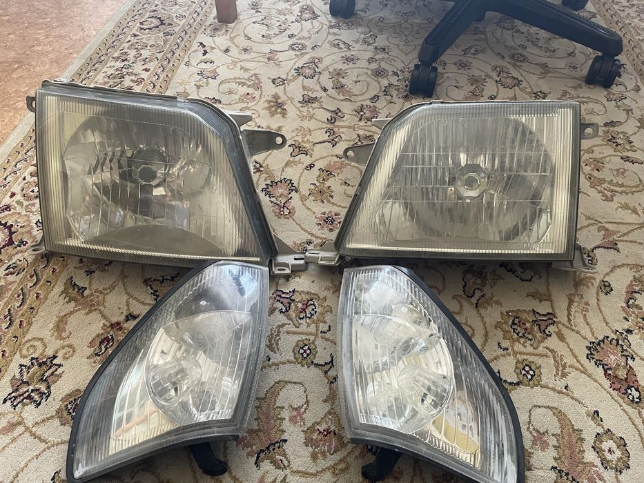 Фары и поворотники Toyota Land Cruiser Prado 90-95