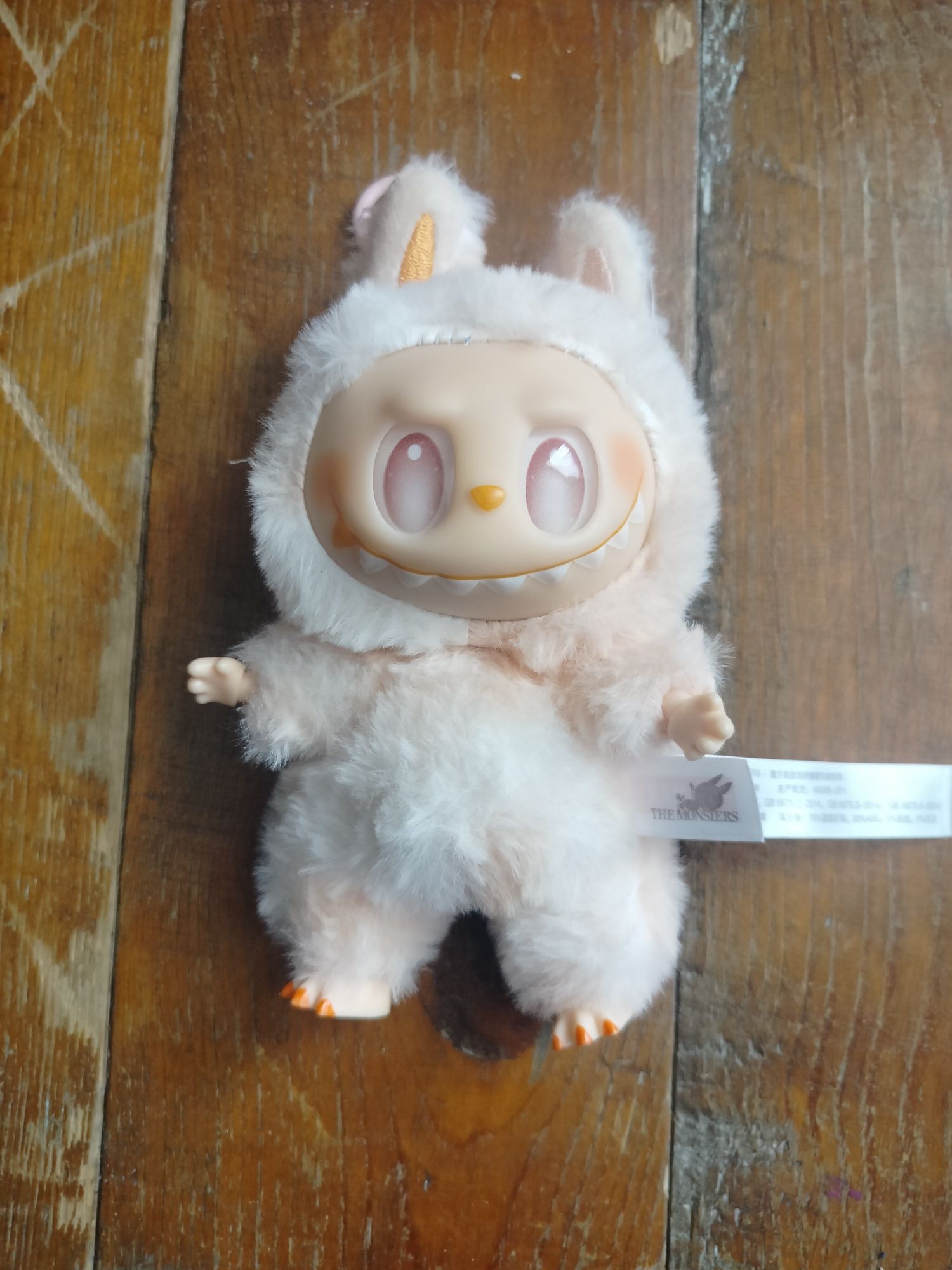 Истинска играчка Labubu