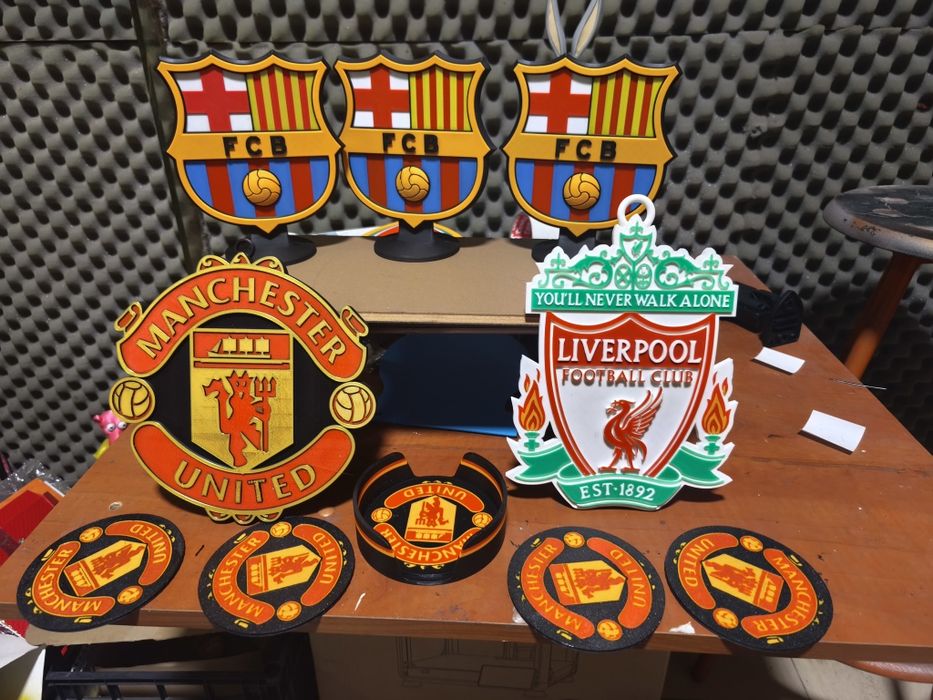 Футболни лампи и релефи