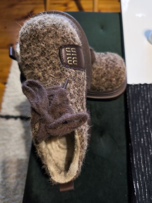 Чисто нови зимни сникърси