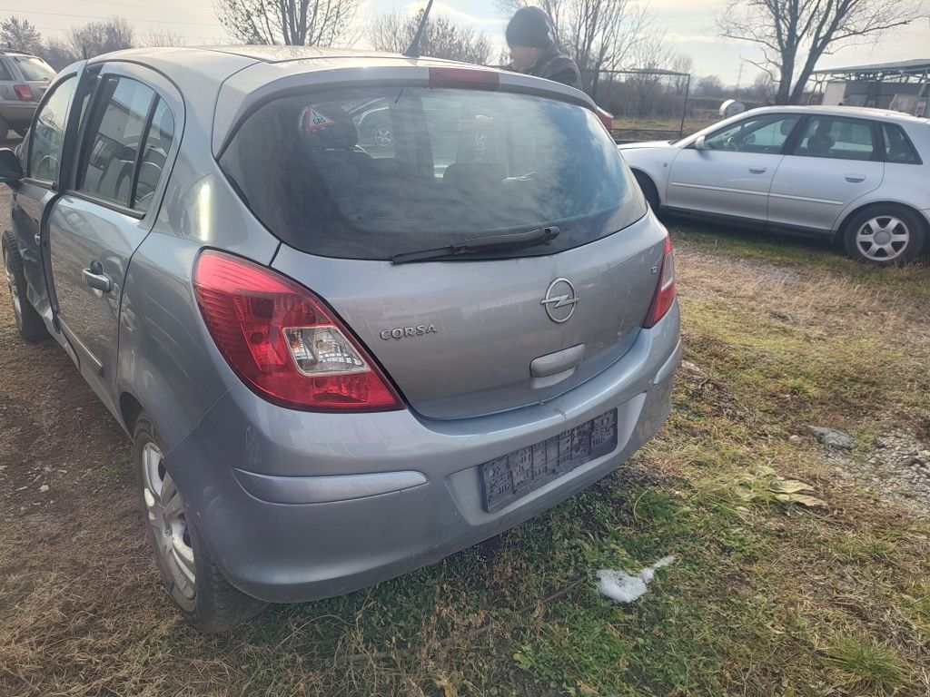 Opel Corsa D 1,2 i 4cil.