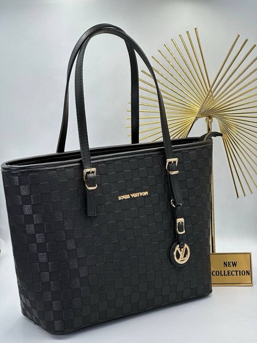 Geanta Louis Vuitton Noua !!! Dimensiuni 38/30 !!!